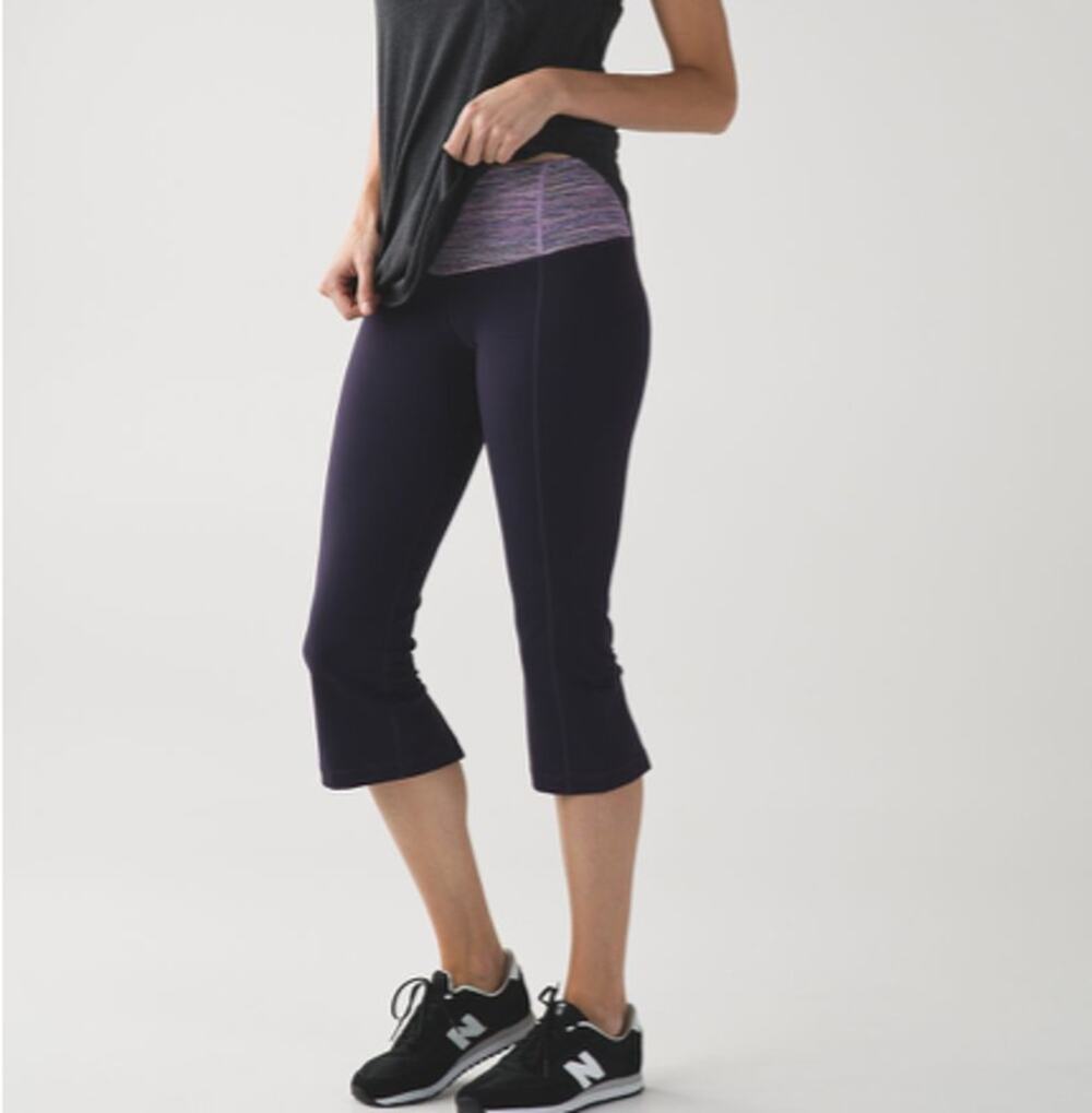 Lululemon Womens Gather & Crow Crop II Full On Luon Black Grape Space Dye Size 4